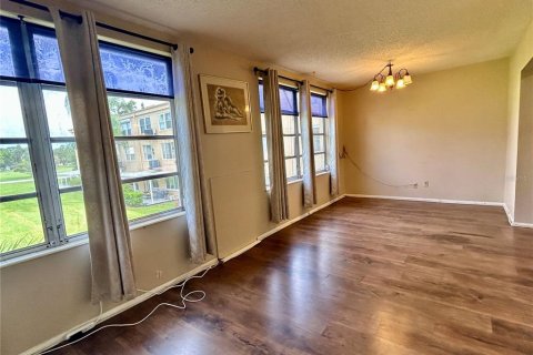 Condo in Clearwater, Florida, 2 bedrooms  № 1913212 - photo 14