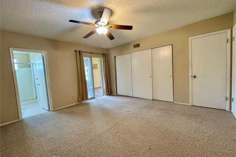 Condo in Clearwater, Florida, 2 bedrooms  № 1913212 - photo 18