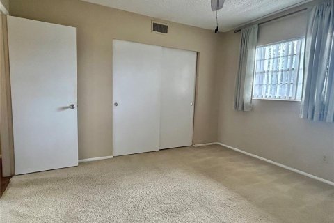 Condo in Clearwater, Florida, 2 bedrooms  № 1913212 - photo 23