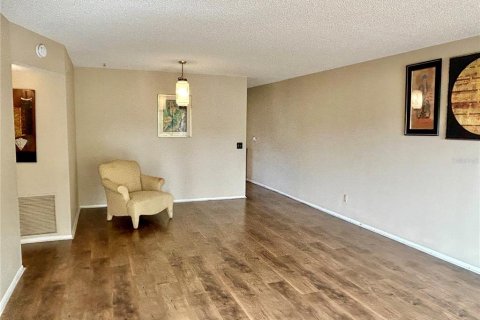 Condo in Clearwater, Florida, 2 bedrooms  № 1913212 - photo 3