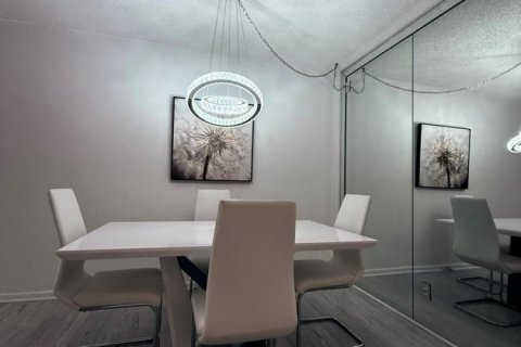 Condo in Pembroke Pines, Florida, 1 bedroom  № 2084075 - photo 10