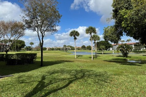 Condo in Pembroke Pines, Florida, 1 bedroom  № 2084075 - photo 6
