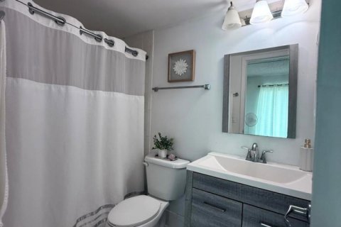 Condo in Pembroke Pines, Florida, 1 bedroom  № 2084075 - photo 12