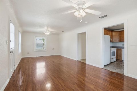 Villa ou maison à louer à Clearwater, Floride: 3 chambres, 95.32 m2 № 2106697 - photo 9