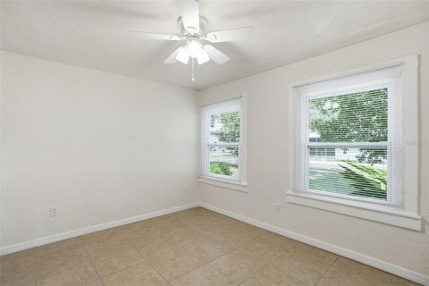 Villa ou maison à louer à Clearwater, Floride: 3 chambres, 95.32 m2 № 2106697 - photo 10
