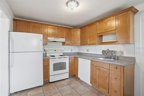 Villa ou maison à louer à Clearwater, Floride: 3 chambres, 95.32 m2 № 2106697 - photo 3