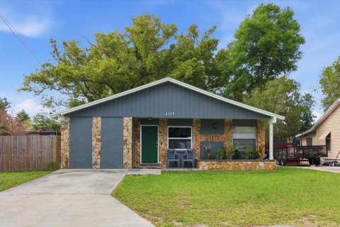 Villa ou maison à Tampa, Floride 3 chambres, 117.8 m2 № 2093970