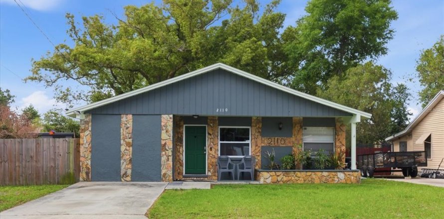 Villa ou maison à Tampa, Floride 3 chambres, 117.8 m2 № 2093970