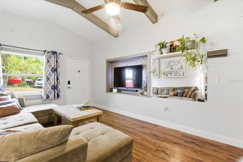 Villa ou maison à vendre à Tampa, Floride: 3 chambres, 117.8 m2 № 2093970 - photo 4