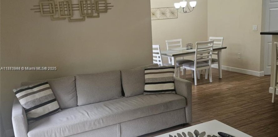 Condo à Aventura, Floride, 1 chambre  № 1980002