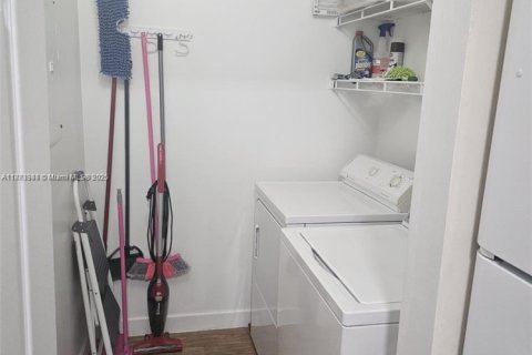 Copropriété à vendre à Aventura, Floride: 1 chambre, 69.68 m2 № 1980002 - photo 5