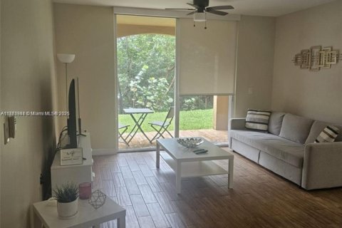 Copropriété à vendre à Aventura, Floride: 1 chambre, 69.68 m2 № 1980002 - photo 3