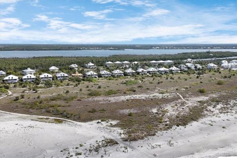 House in Placida, Florida 3 bedrooms, 191.75 sq.m. № 2099743