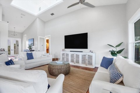 House in Placida, Florida 3 bedrooms, 191.75 sq.m. № 2099743 - photo 9