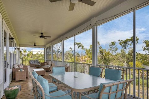 House in Placida, Florida 3 bedrooms, 191.75 sq.m. № 2099743 - photo 26