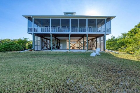 House in Placida, Florida 3 bedrooms, 191.75 sq.m. № 2099743 - photo 28