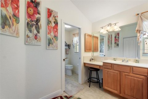 House in The Villages, Florida 3 bedrooms, 179.02 sq.m. № 1762285 - photo 21