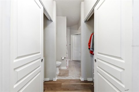 Condo in Tampa, Florida, 1 bedroom  № 2230653 - photo 12