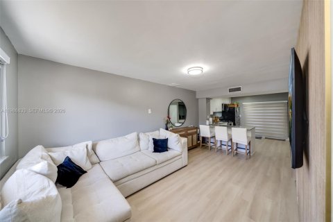 Condominio en venta en Miami, Florida, 2 dormitorios, 76.92 m2 № 2044948 - foto 5
