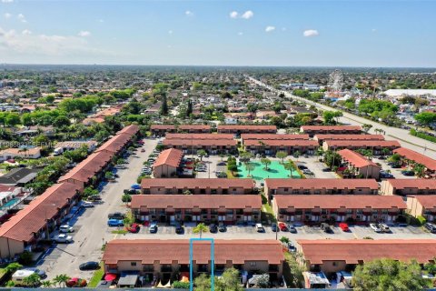 Condominio en venta en Miami, Florida, 2 dormitorios, 76.92 m2 № 2044948 - foto 27