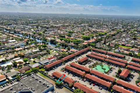 Condominio en venta en Miami, Florida, 2 dormitorios, 76.92 m2 № 2044948 - foto 28