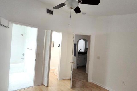 Copropriété à louer à West Palm Beach, Floride: 2 chambres, 82.5 m2 № 2249173 - photo 16