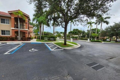 Copropriété à louer à West Palm Beach, Floride: 2 chambres, 82.5 m2 № 2249173 - photo 2