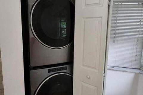 Copropriété à louer à West Palm Beach, Floride: 2 chambres, 82.5 m2 № 2249173 - photo 13