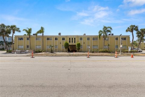 Adosado en alquiler en Tampa, Florida, 2 dormitorios, 92.34 m2 № 1902825 - foto 1