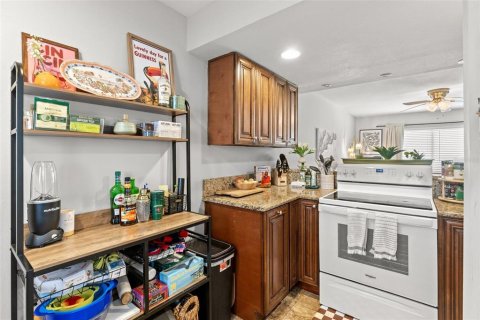 Adosado en alquiler en Tampa, Florida, 2 dormitorios, 92.34 m2 № 1902825 - foto 22