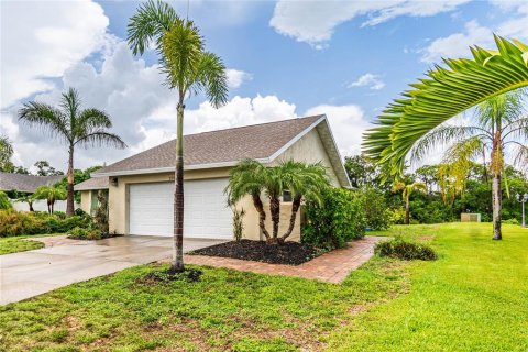 House in Bradenton, Florida 2 bedrooms, 128.58 sq.m. № 1563280 - photo 3