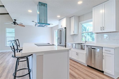 Villa ou maison à vendre à Bradenton, Floride: 2 chambres, 128.58 m2 № 1563280 - photo 15