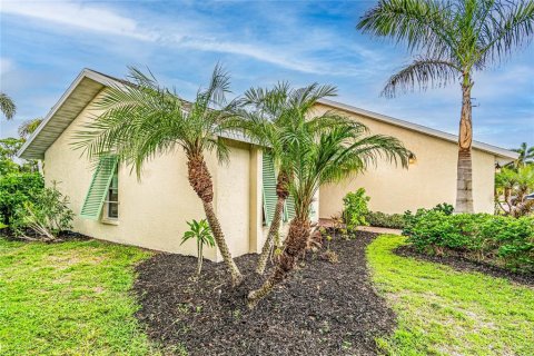 Casa en venta en Bradenton, Florida, 2 dormitorios, 128.58 m2 № 1563280 - foto 5