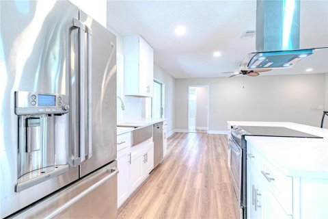 Casa en venta en Bradenton, Florida, 2 dormitorios, 128.58 m2 № 1563280 - foto 10