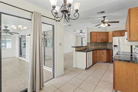 Villa ou maison à vendre à Lakeland, Floride: 2 chambres, 94.85 m2 № 2389355 - photo 18