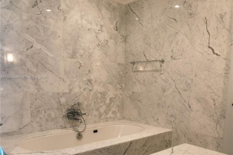 Снять в аренду кондоминиум в Санни-Айлс-Бич, Флорида 3 спальни, 229.93м2, № 1999676 - фото 16