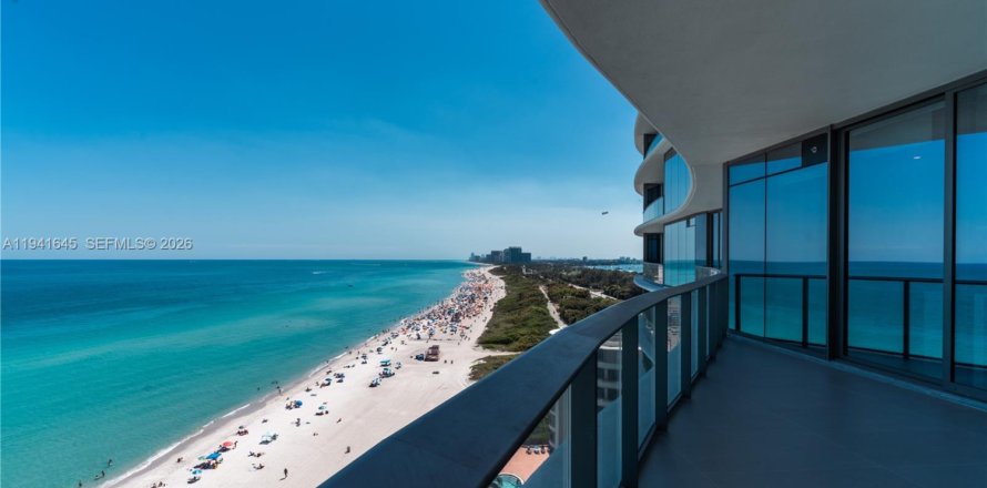 Кондоминиум с 3 спальнями в Санни-Айлс-Бич, Флорида № 1999676