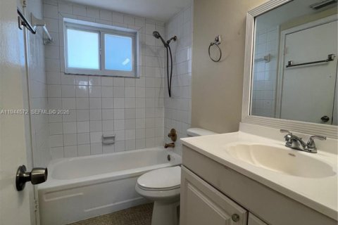 Copropriété à louer à Miami, Floride: 1 chambre, 66.15 m2 № 2001268 - photo 12