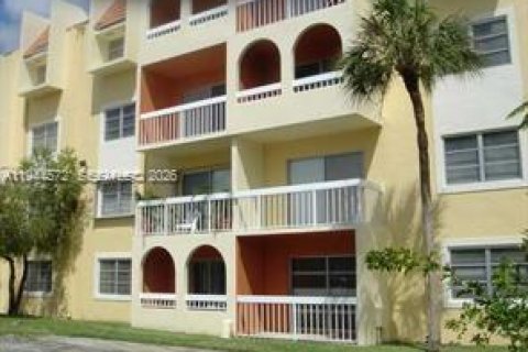 Copropriété à louer à Miami, Floride: 1 chambre, 66.15 m2 № 2001268 - photo 24