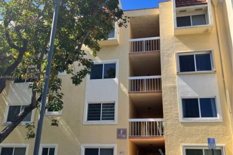 Copropriété à louer à Miami, Floride: 1 chambre, 66.15 m2 № 2001268 - photo 2