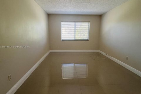 Copropriété à louer à Miami, Floride: 1 chambre, 66.15 m2 № 2001268 - photo 17