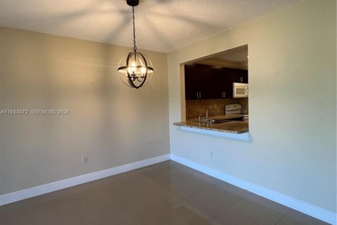 Copropriété à louer à Miami, Floride: 1 chambre, 66.15 m2 № 2001268 - photo 8