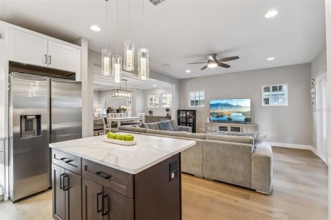 Casa en venta en Orlando, Florida, 3 dormitorios, 190.36 m2 № 2144900 - foto 22