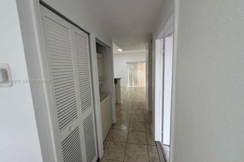 Touwnhouse à vendre à Florida City, Floride: 3 chambres, 141.86 m2 № 2152897 - photo 9