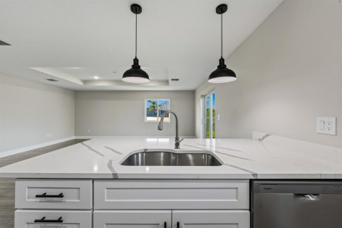 House in Okeechobee, Florida 2 bedrooms, 106.65 sq.m. № 2082013 - photo 10