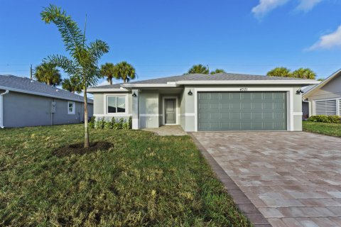 House in Okeechobee, Florida 2 bedrooms, 106.65 sq.m. № 2082013