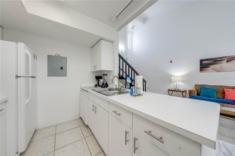 Touwnhouse à vendre à Kissimmee, Floride: 2 chambres, 94.02 m2 № 1545311 - photo 15