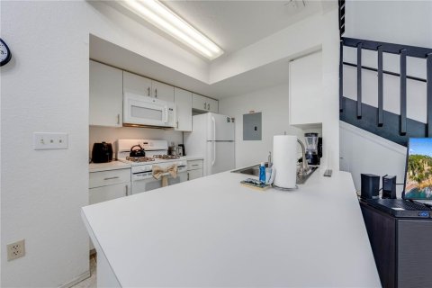 Touwnhouse à vendre à Kissimmee, Floride: 2 chambres, 94.02 m2 № 1545311 - photo 11