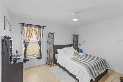Villa ou maison à vendre à Kissimmee, Floride: 3 chambres, 100.33 m2 № 2195475 - photo 15