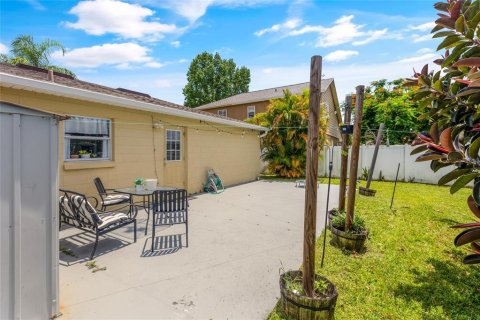 Villa ou maison à vendre à Kissimmee, Floride: 3 chambres, 100.33 m2 № 2195475 - photo 26